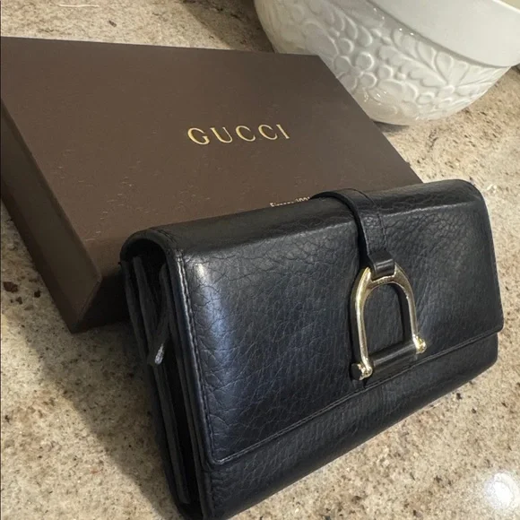 GUCCI Horsebit Trifold Black Continental Wallet - Picture 6 of 17